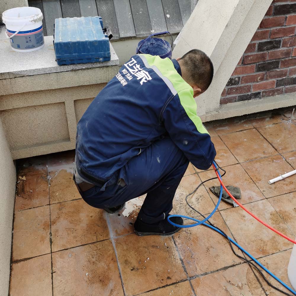 露臺(tái)防水工程漏水維修施工